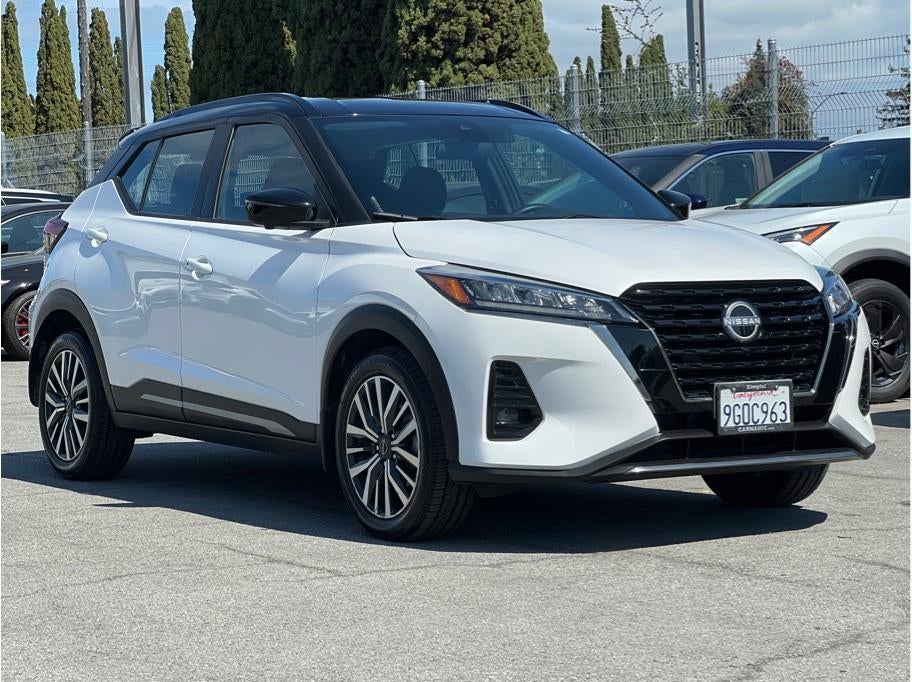 2023 Nissan Kicks SR Sport Utility 4D