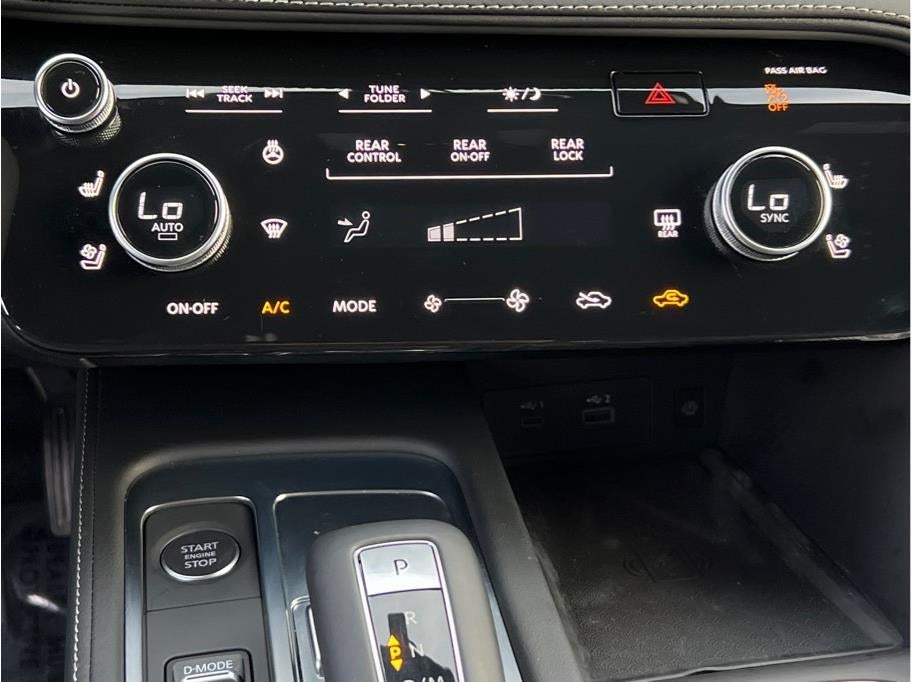 2025 INFINITI QX60 LUXE Sport Utility 4D