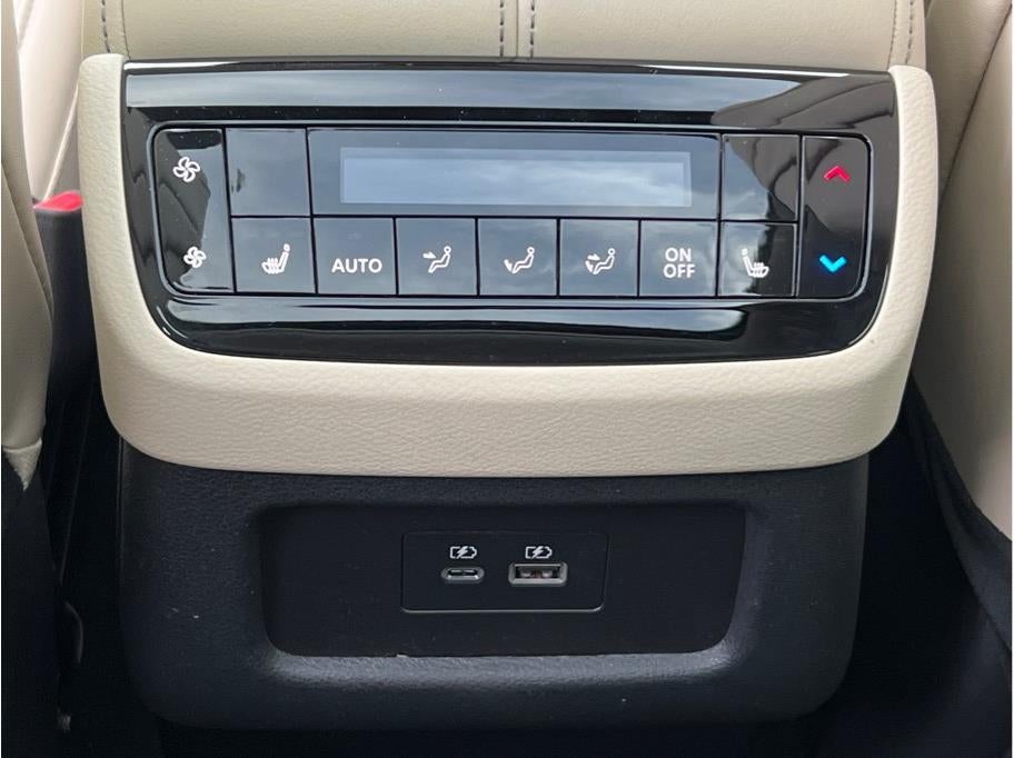 2025 INFINITI QX60 LUXE Sport Utility 4D