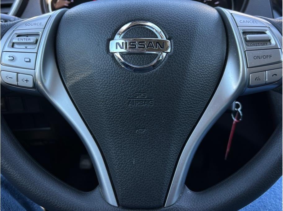 2016 Nissan Rogue S Sport Utility 4D