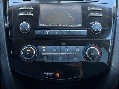 2016 Nissan Rogue S Sport Utility 4D