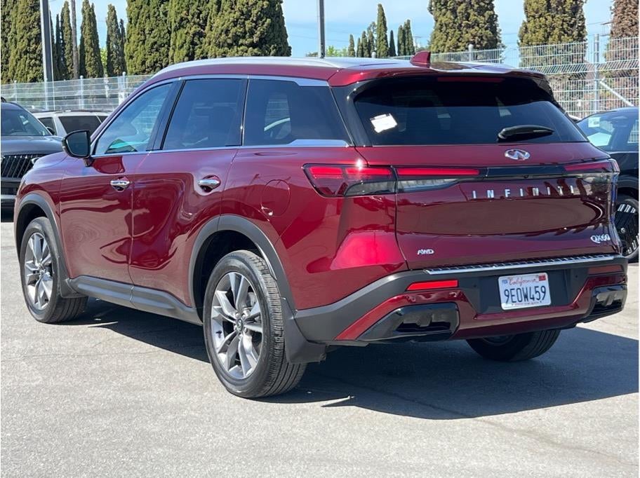 2023 INFINITI QX60 LUXE