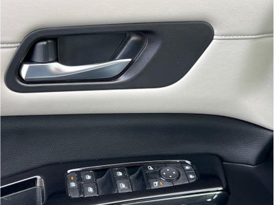 2022 Nissan Pathfinder SV Sport Utility 4D