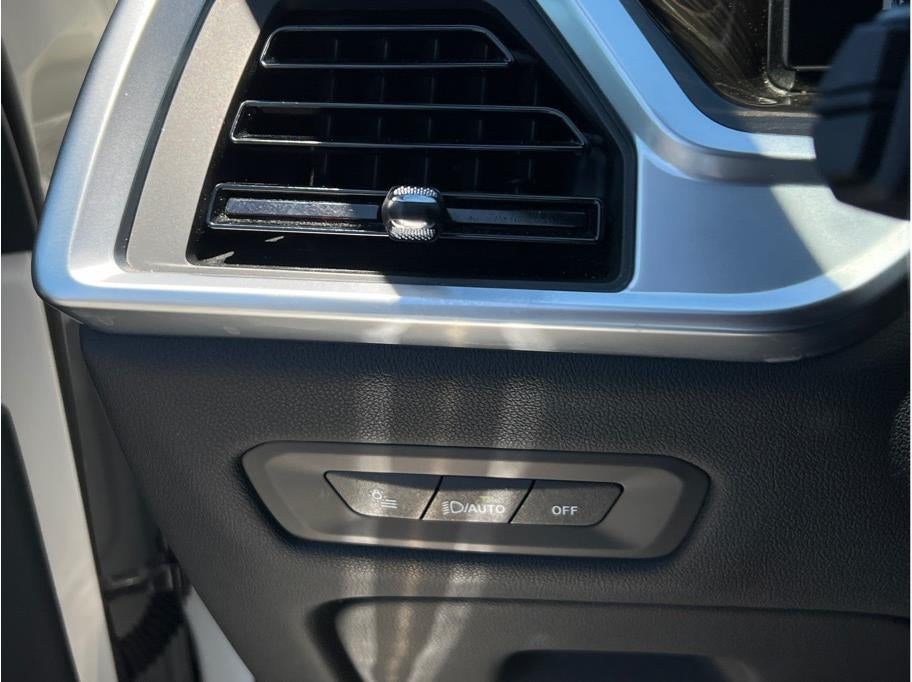 2025 BMW X5 xDrive50e Sport Utility 4D