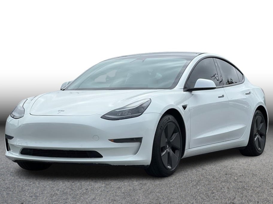 2021 Tesla Model 3 Standard Range Plus's photo