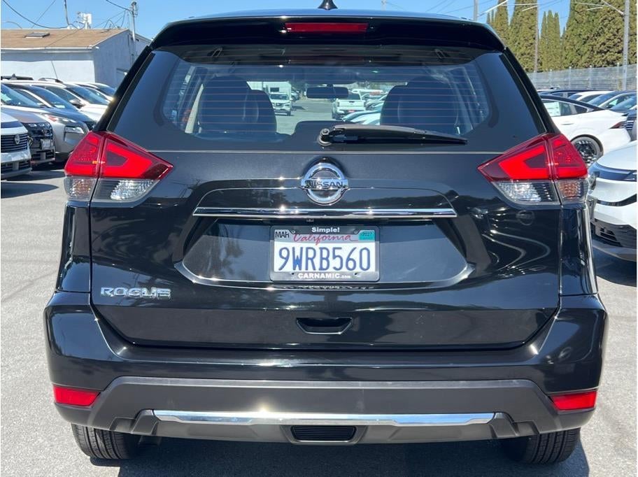 2017 Nissan Rogue S Sport Utility 4D
