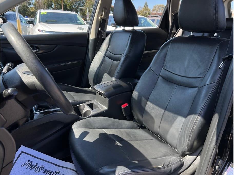 2017 Nissan Rogue S Sport Utility 4D