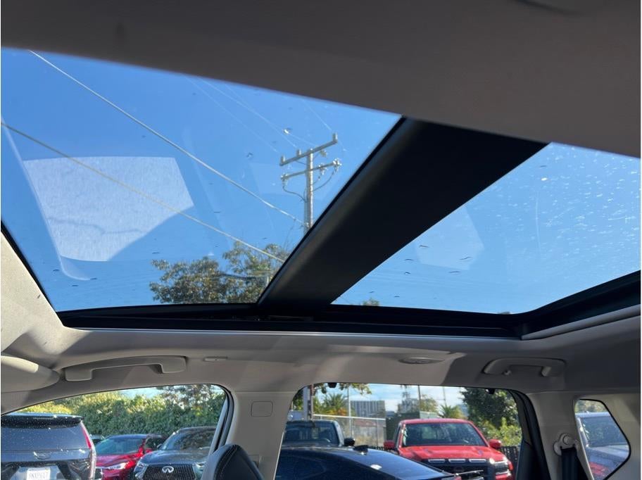 2022 Nissan Rogue Platinum Sport Utility 4D