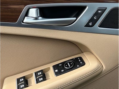 2016 Hyundai Genesis 3.8 Sedan 4D