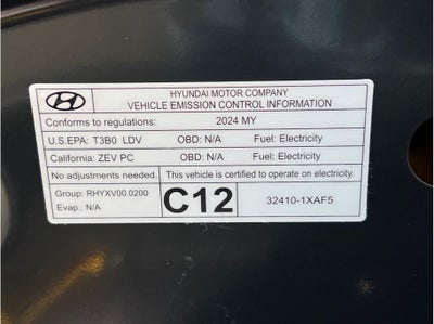 2024 Hyundai IONIQ 6 SE Standard Range Sedan 4D