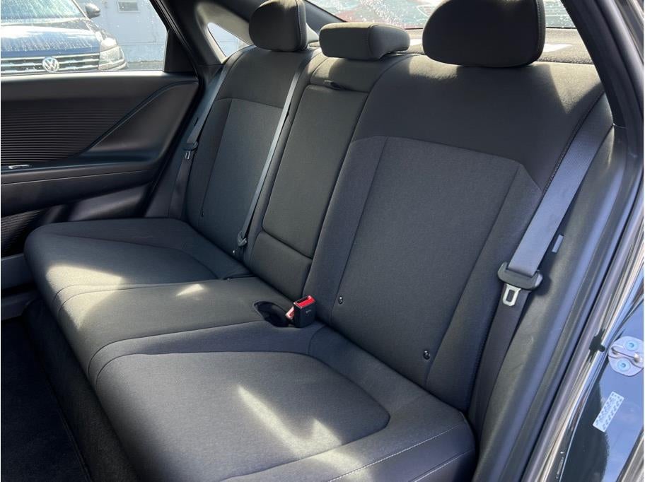 2024 Hyundai IONIQ 6 SE Standard Range Sedan 4D
