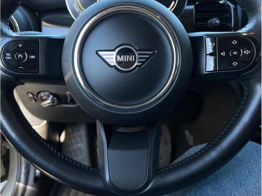 2022 MINI Hardtop 2 Door Cooper SE Hatchback 2D