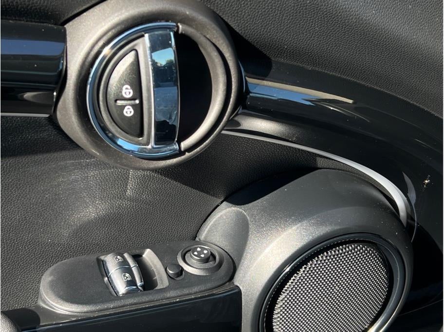 2022 MINI Hardtop 2 Door Cooper SE Hatchback 2D