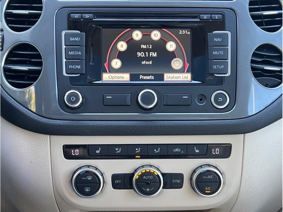 2015 Volkswagen Tiguan 2.0T SEL Sport Utility 4D