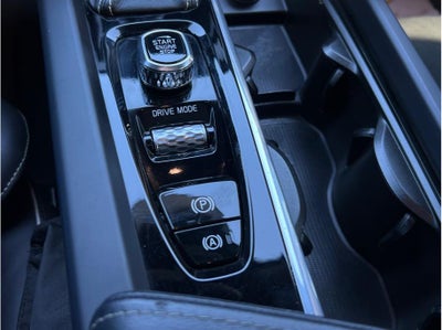 2019 Volvo XC60 T6 R-Design Sport Utility 4D