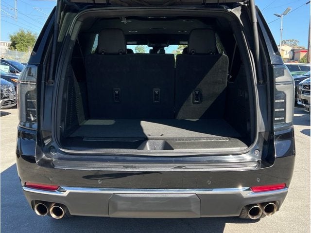 2025 Chevrolet Suburban Premier Sport Utility 4D