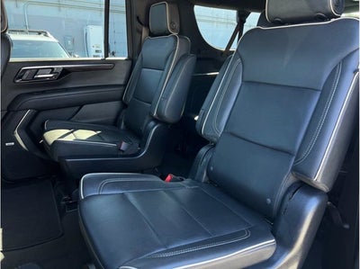 2025 Chevrolet Suburban Premier Sport Utility 4D