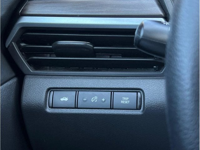 2025 Nissan Altima 2.5 SV Sedan 4D