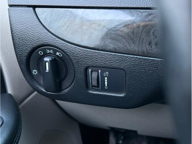 2017 Dodge Grand Caravan Passenger SE Minivan 4D