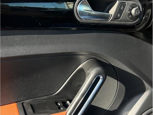 2017 Volkswagen Beetle 1.8T Classic Hatchback 2D