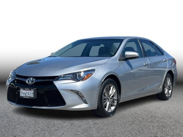 2017 Toyota Camry SE Sedan 4D