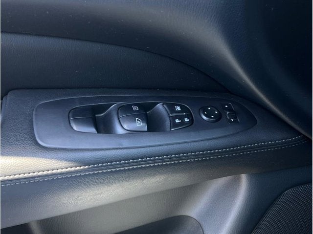 2019 Nissan Pathfinder SV Sport Utility 4D