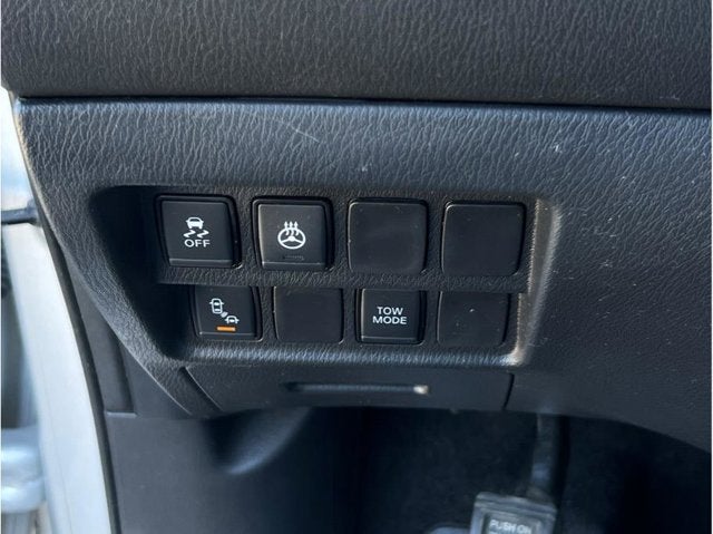 2019 Nissan Pathfinder SV Sport Utility 4D
