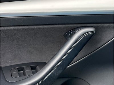 2021 Tesla Model 3 Standard Range Plus Sedan 4D