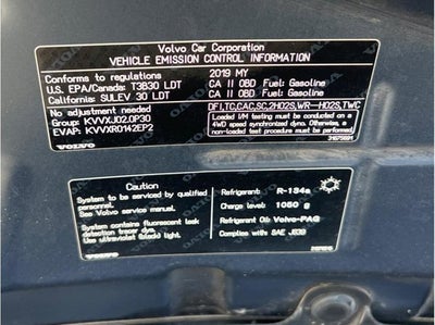 2019 Volvo XC90 T8 Momentum Sport Utility 4D