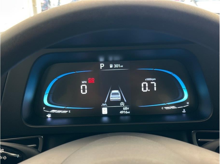 2025 Hyundai Elantra SE Sedan 4D