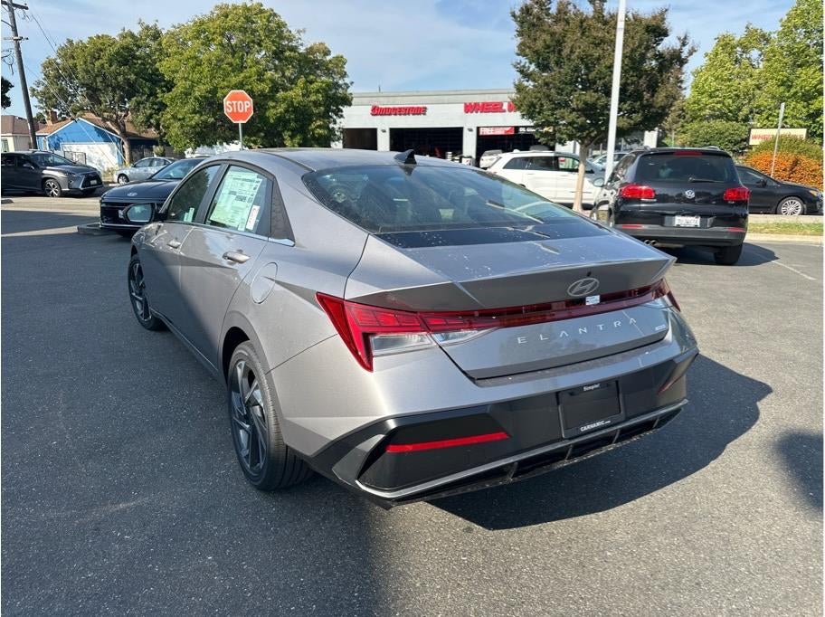 2025 Hyundai Elantra Hybrid Blue
