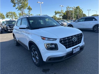 2025 Hyundai Venue SEL Sport Utility 4D